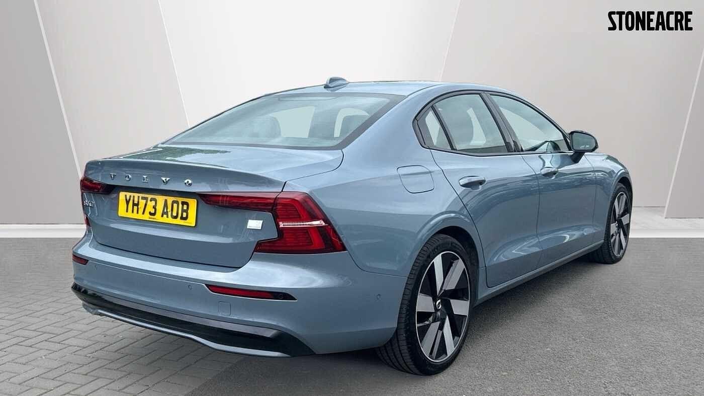 Volvo S60 Image 8