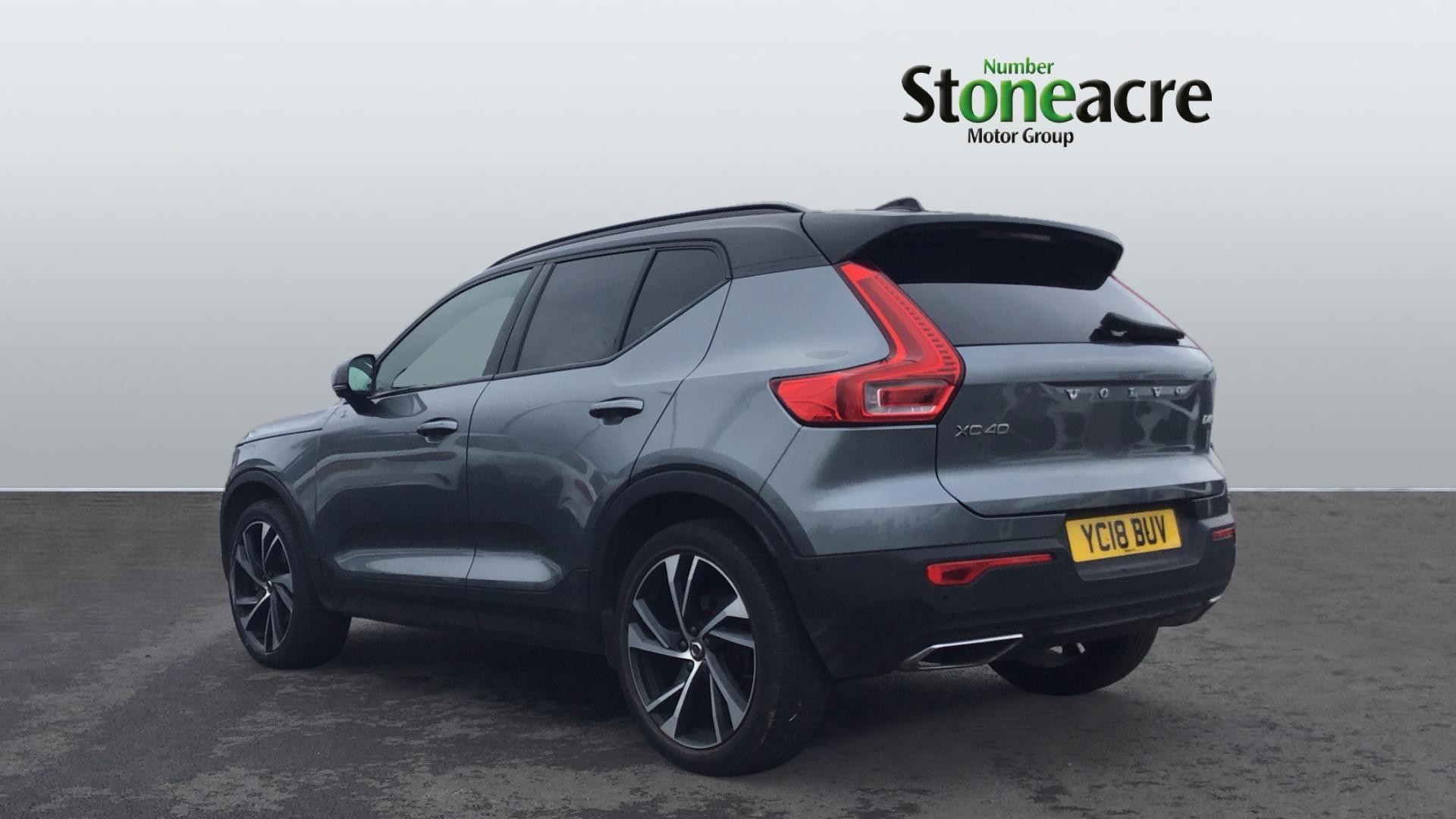 Volvo XC40 Image 2