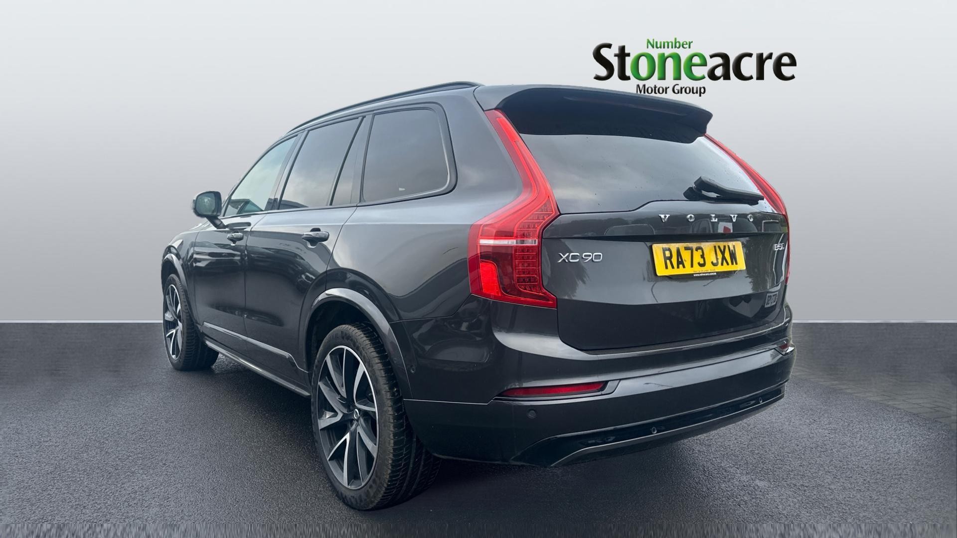 Volvo XC90 Image 2