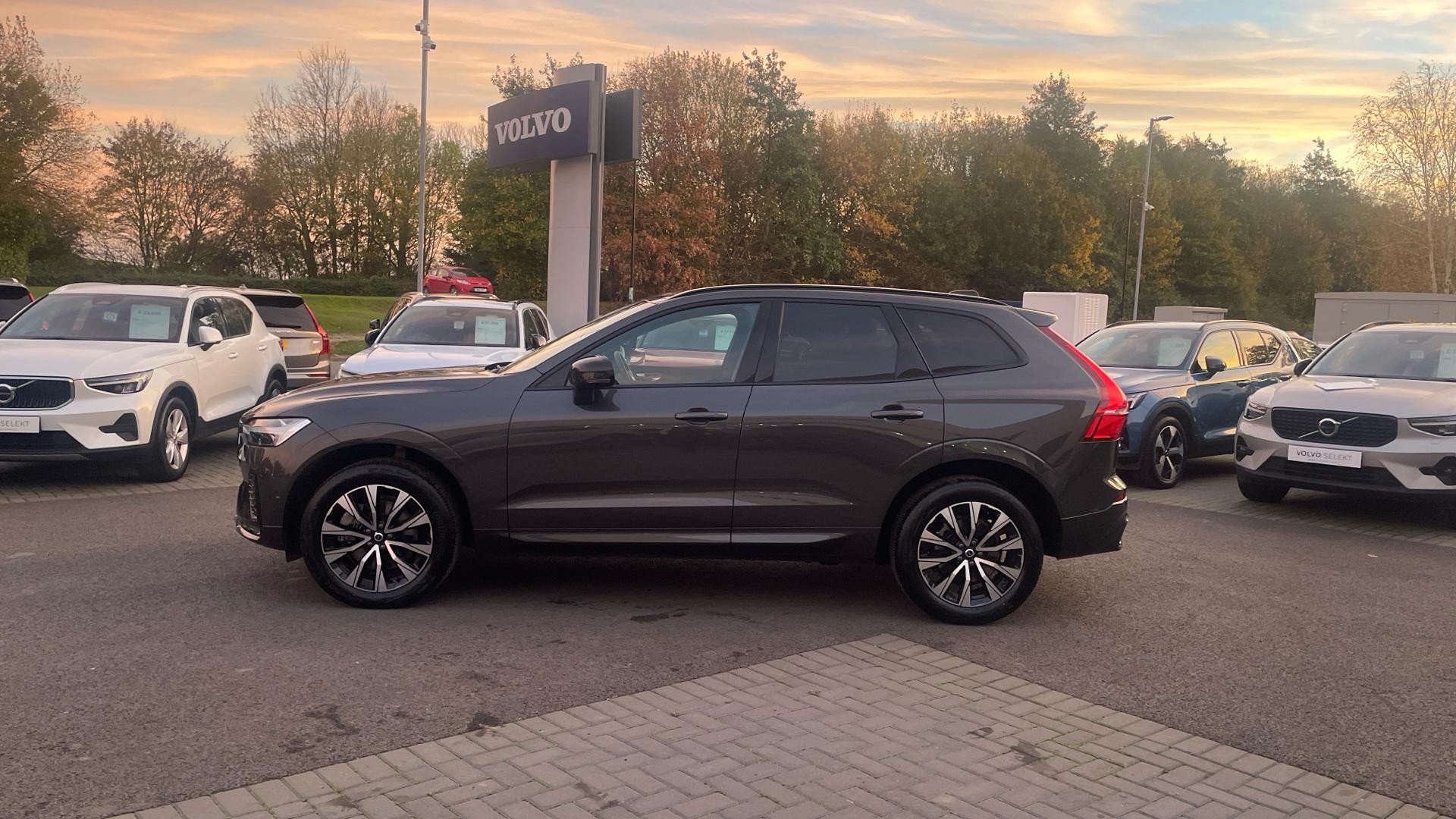 Volvo XC60 Image 8