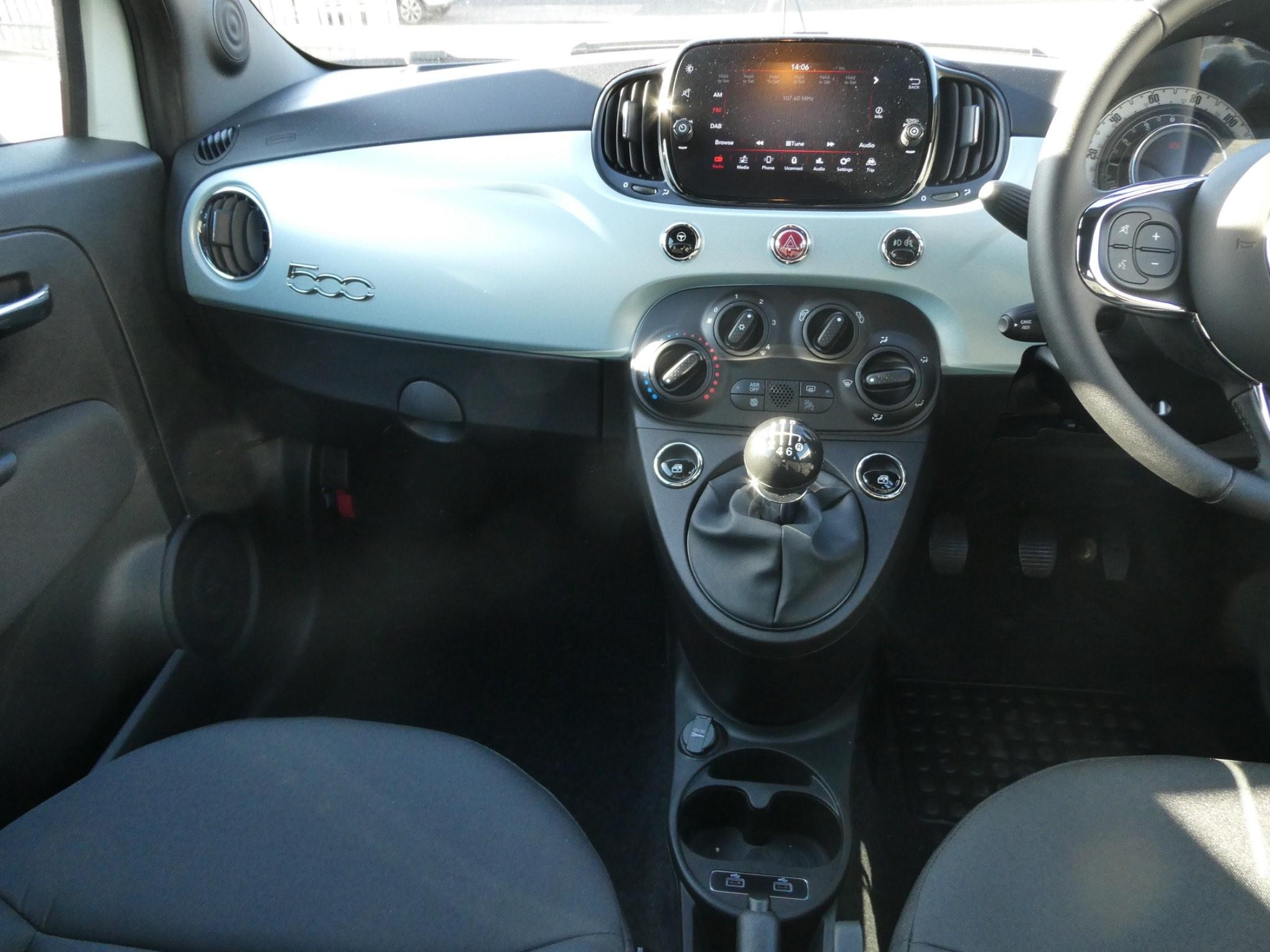 Fiat 500c Hybrid Image 13