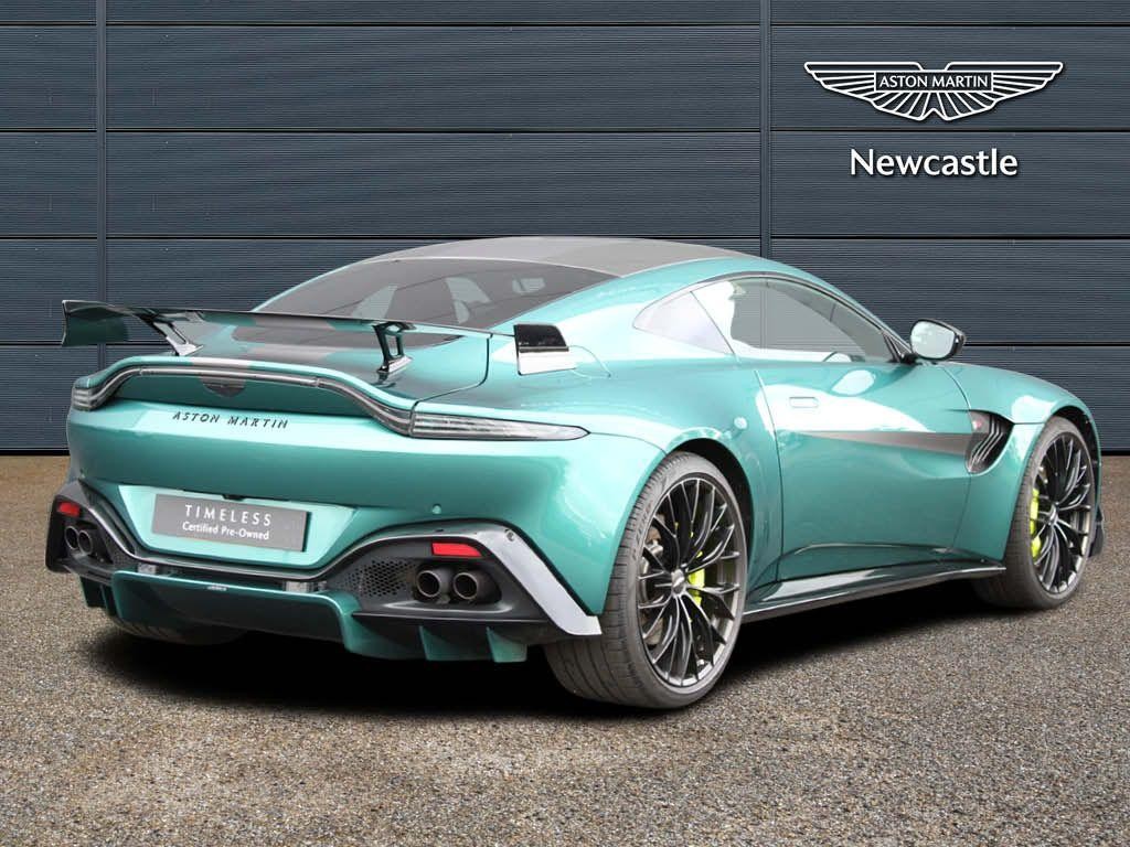 Aston Martin Vantage Image 44