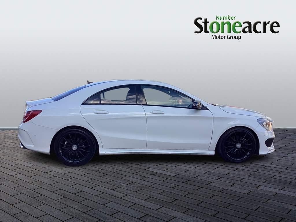 Mercedes-Benz CLA Image 2