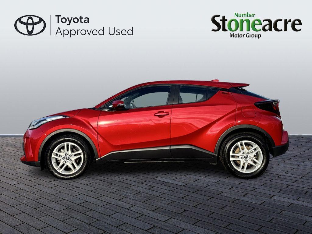 Toyota C-HR Image 8