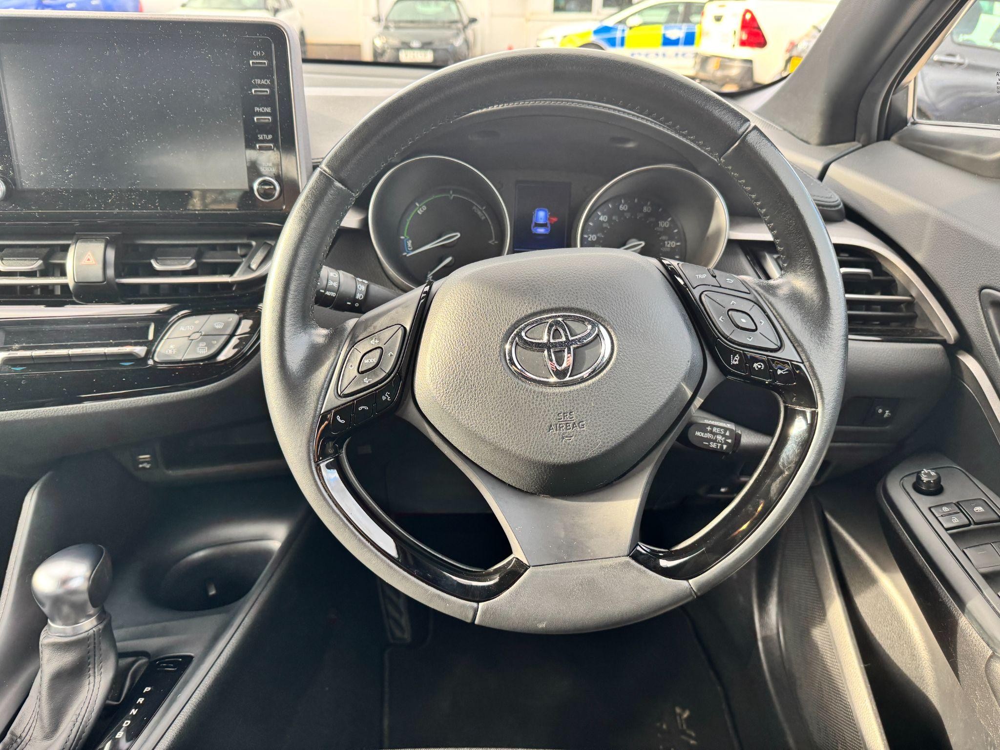 Toyota C-HR Image 19