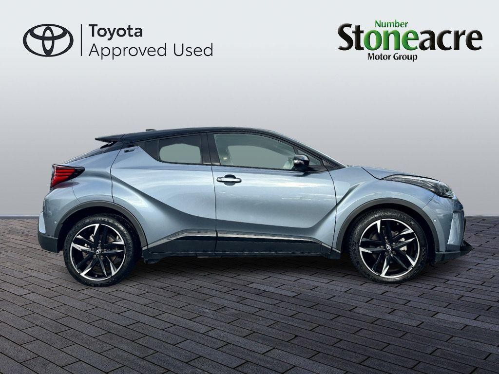 Toyota C-HR Image 4