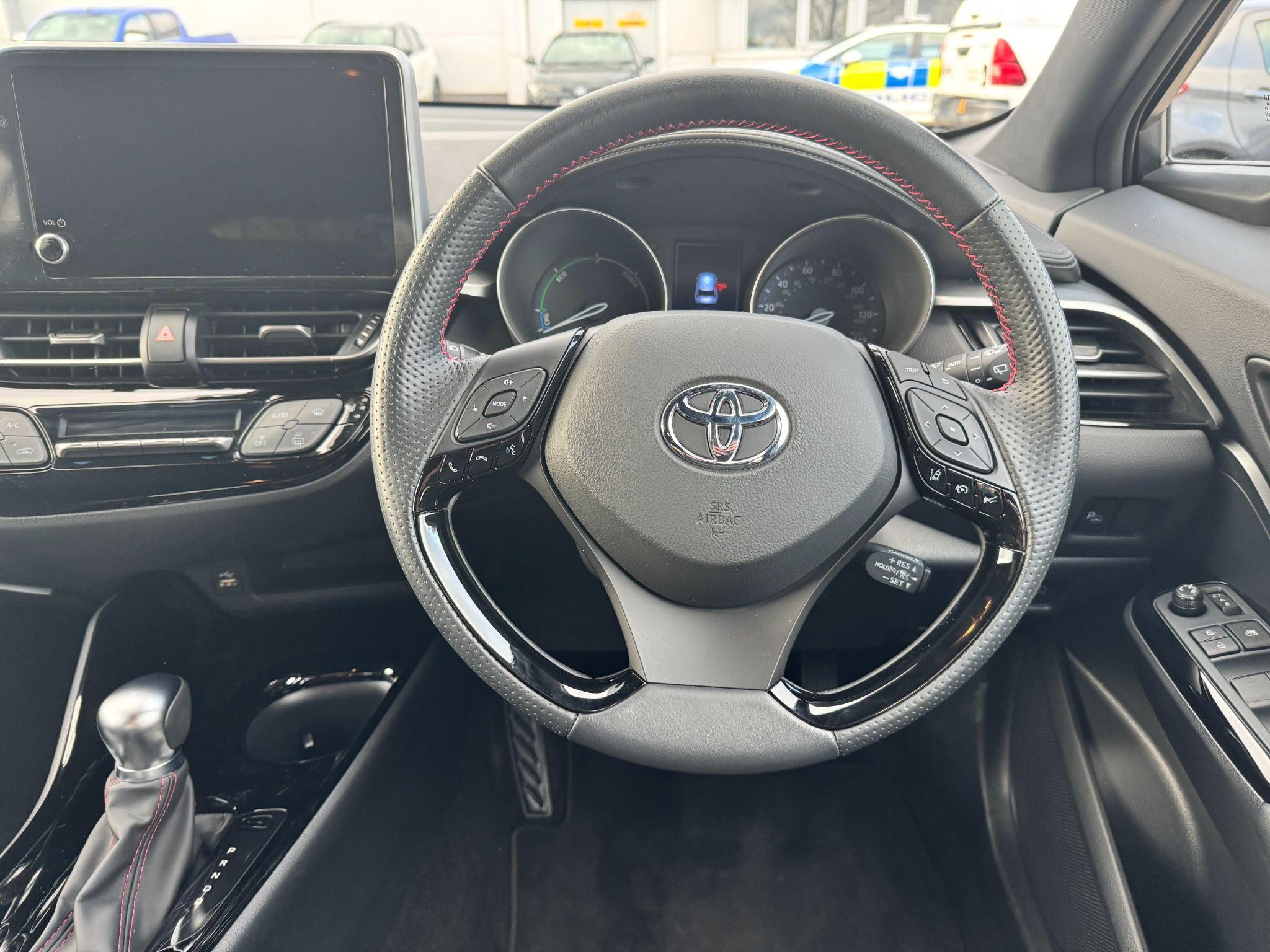 Toyota C-HR Image 19