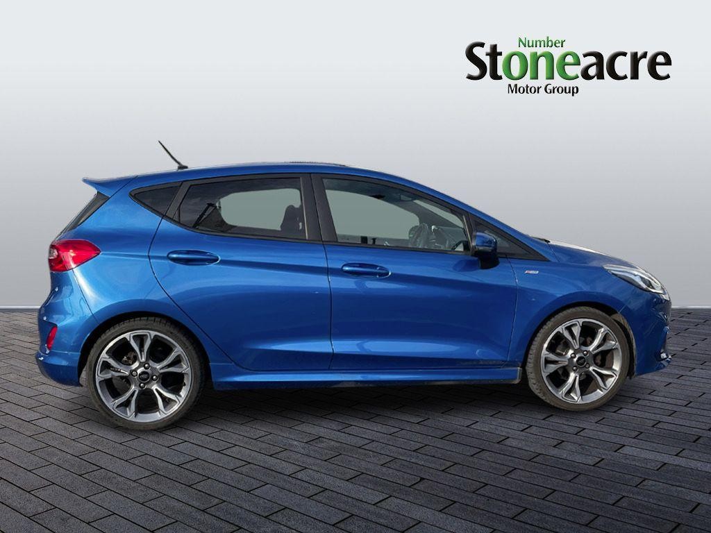 Ford Fiesta Image 8