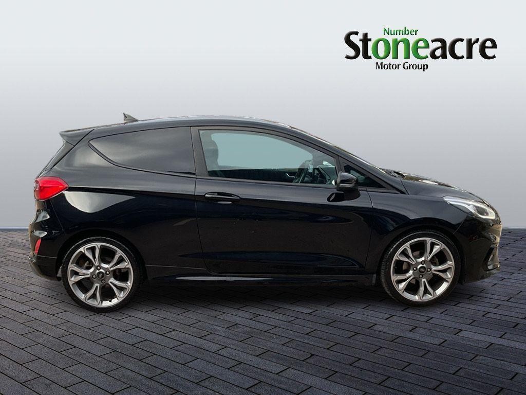 Ford Fiesta Van Image 2