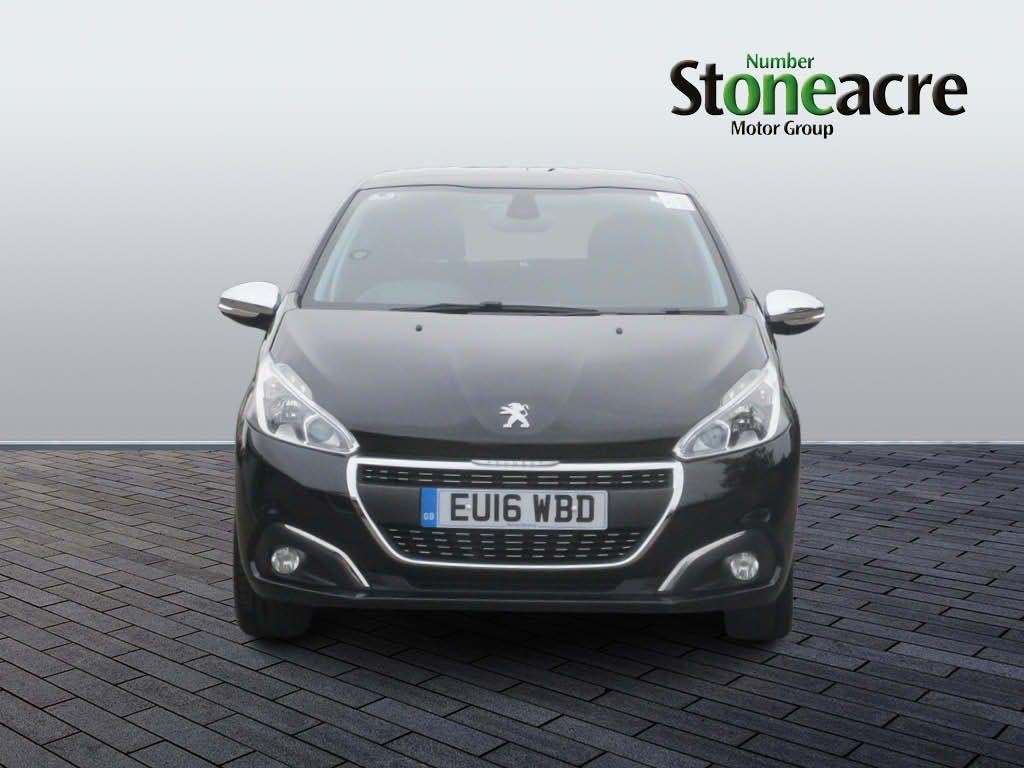 Peugeot 208 Image 8