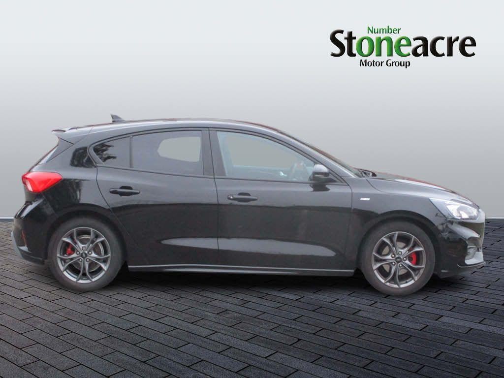 Ford Focus Image 2