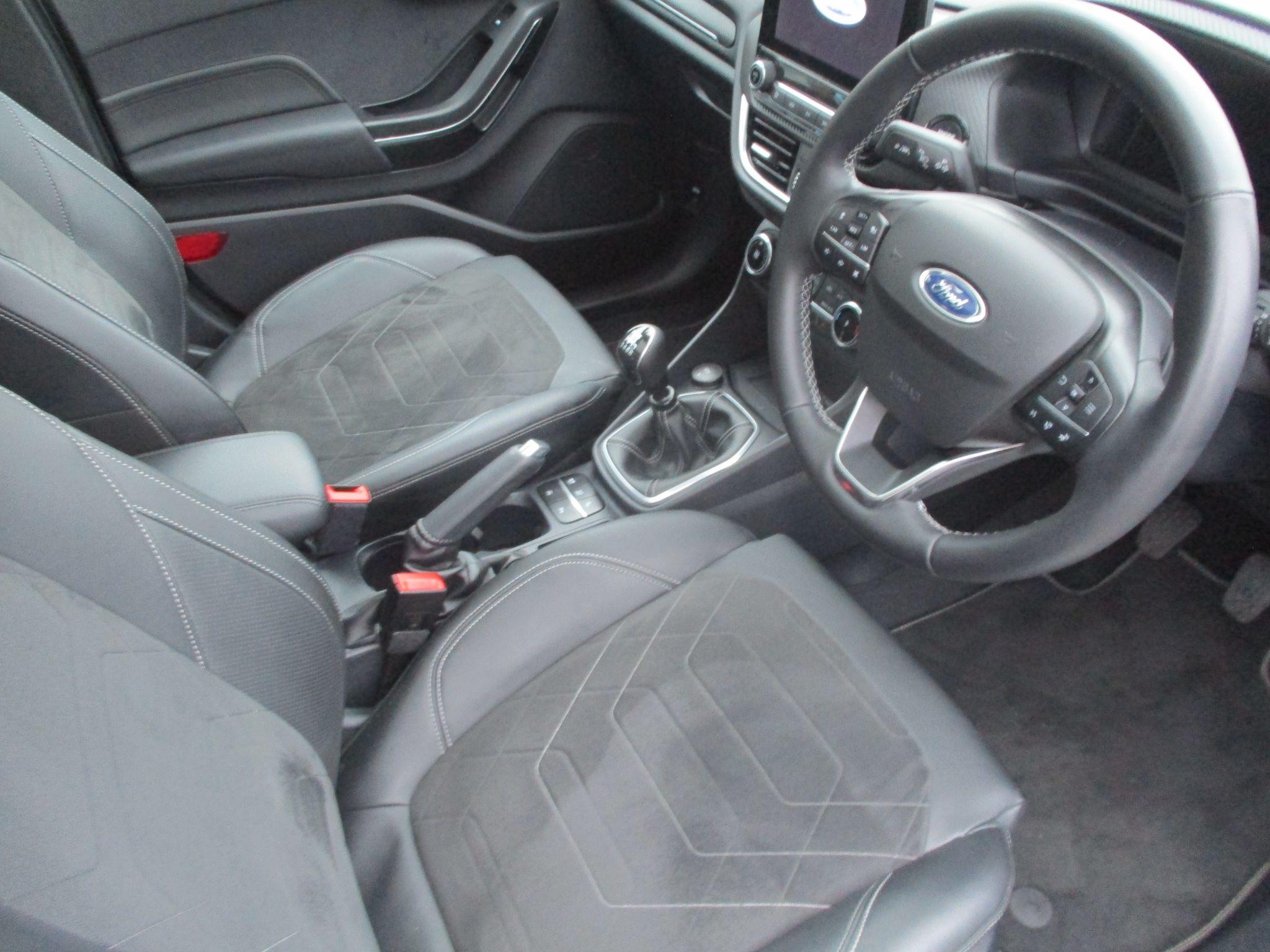 Ford Fiesta Image 10