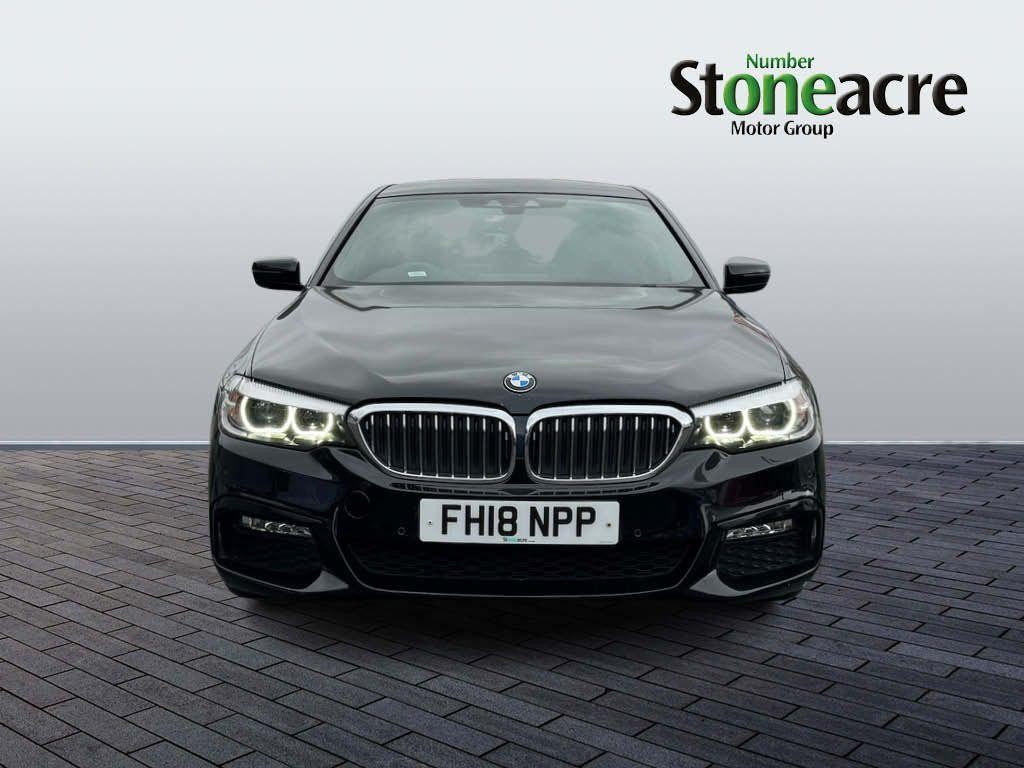 BMW 5 Series Image 2