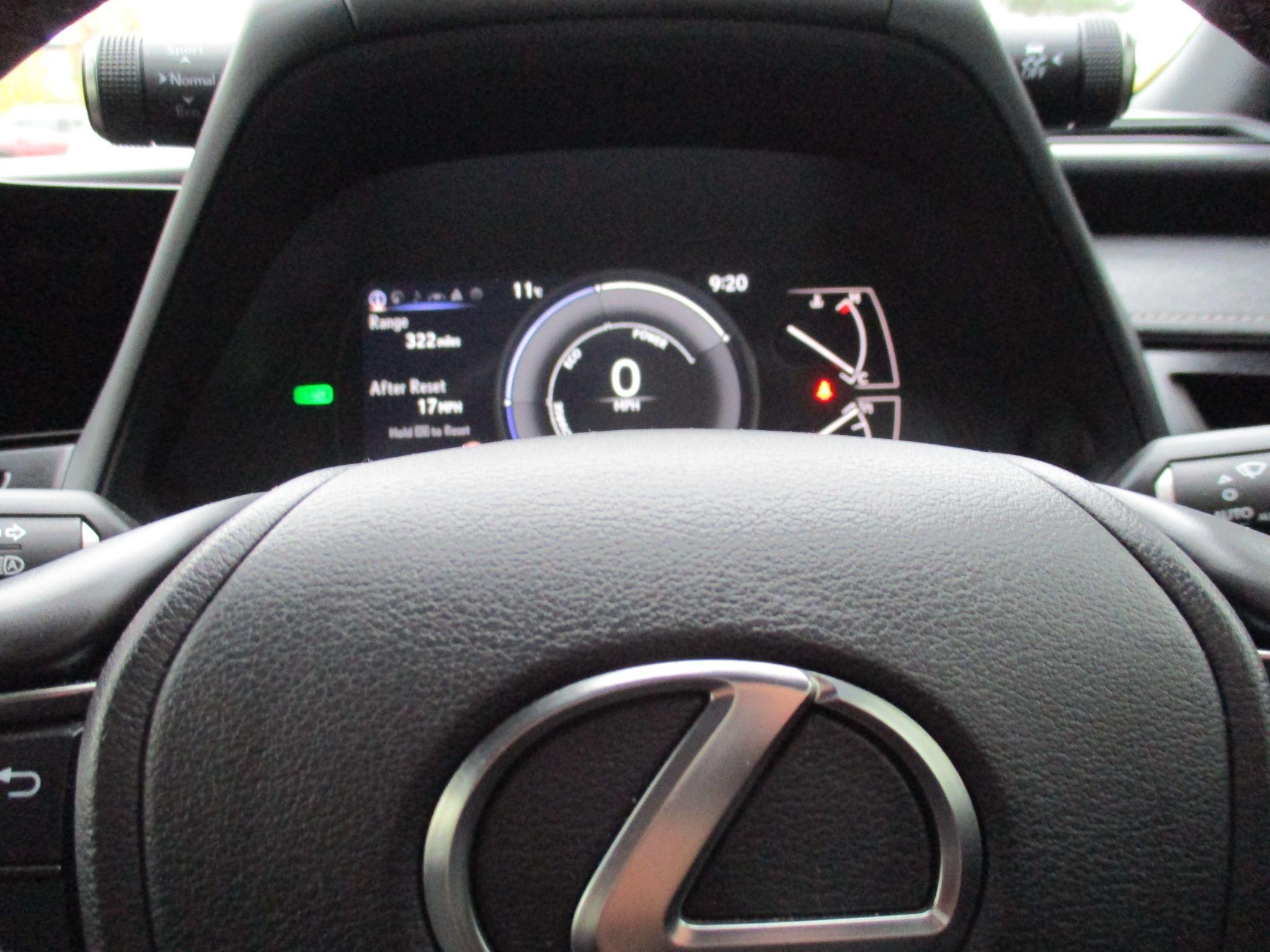 Lexus UX Image 16