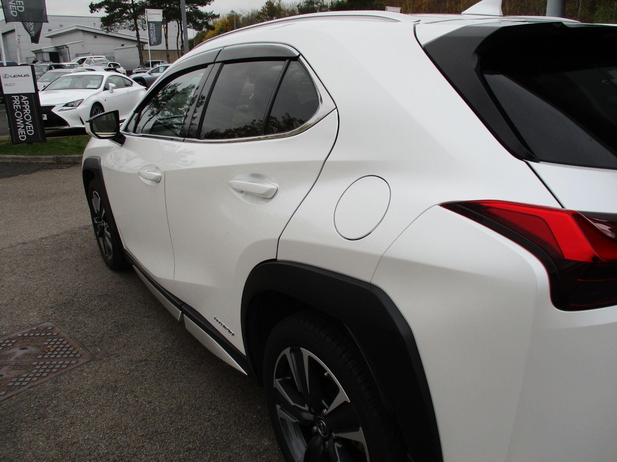 Lexus UX Image 45