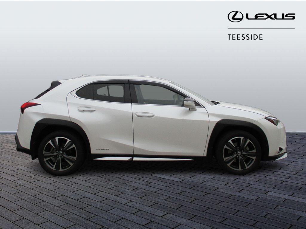 Lexus UX Image 4