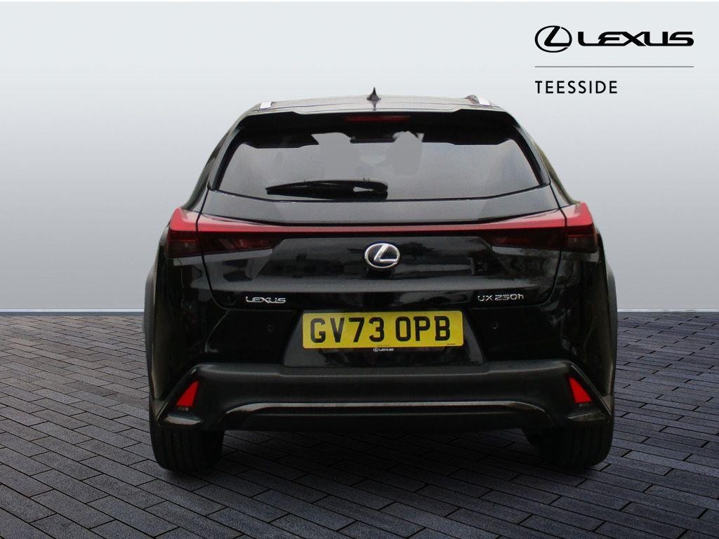 Lexus UX Image 6