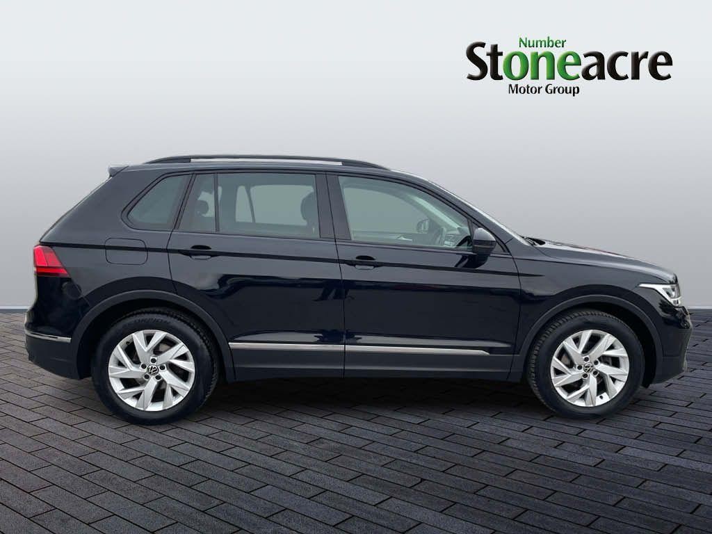 Volkswagen Tiguan Image 2