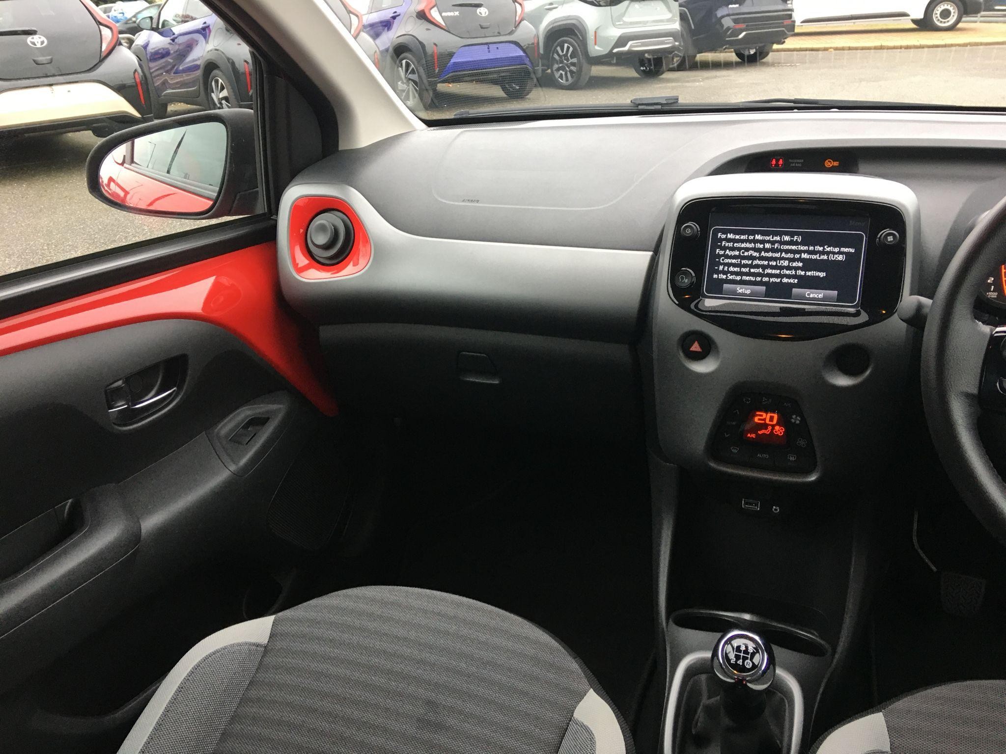 Toyota Aygo Image 16