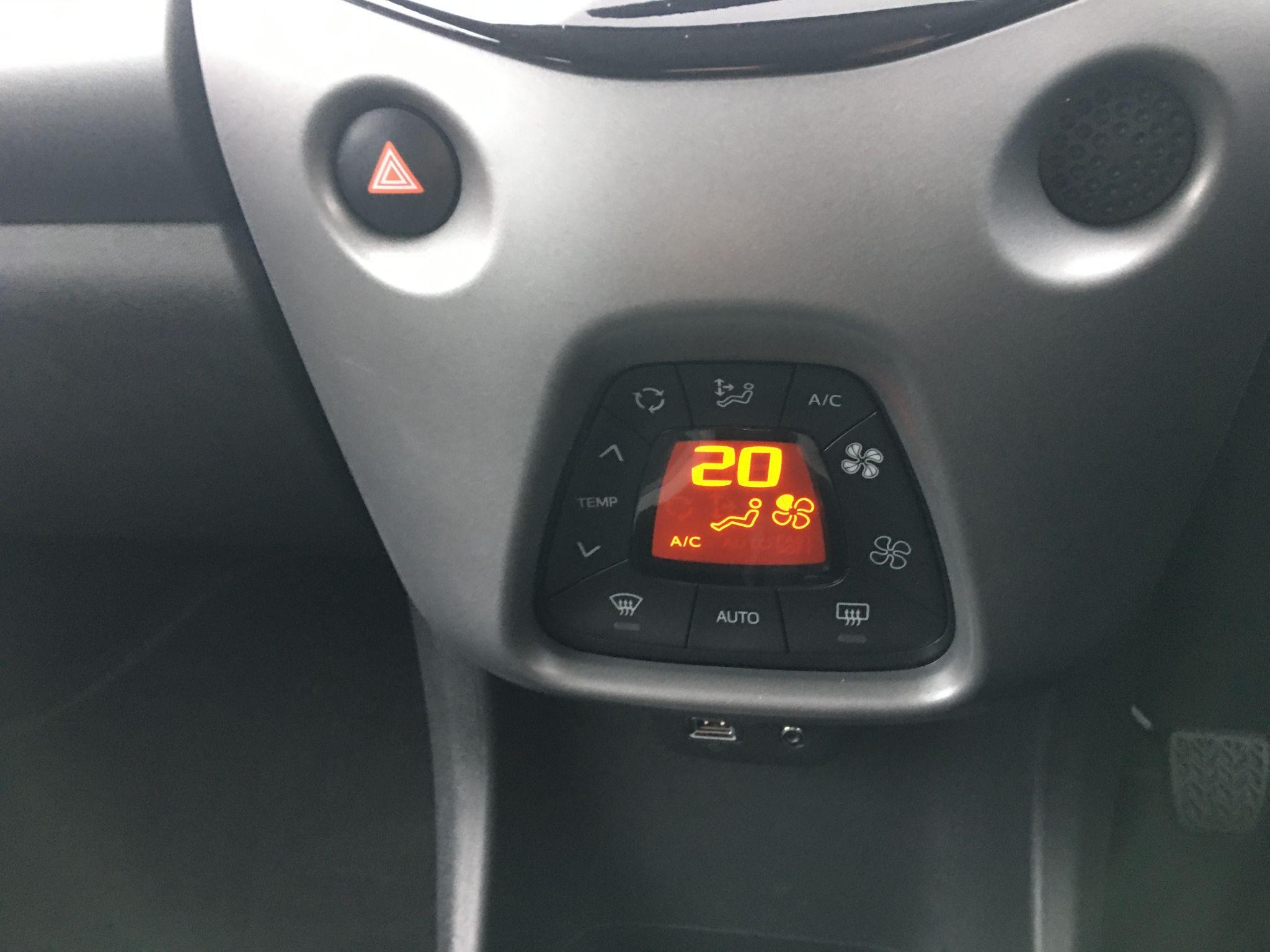 Toyota Aygo Image 42