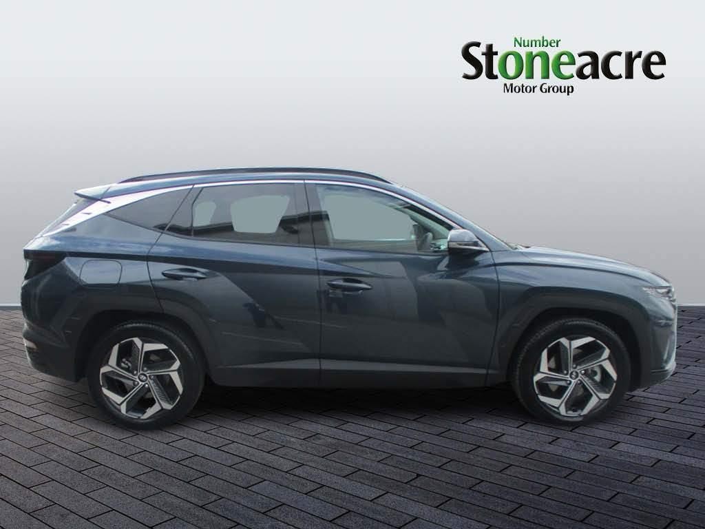 Hyundai TUCSON Image 2