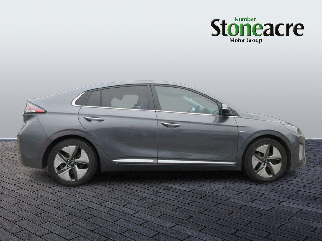 Hyundai IONIQ Image 2