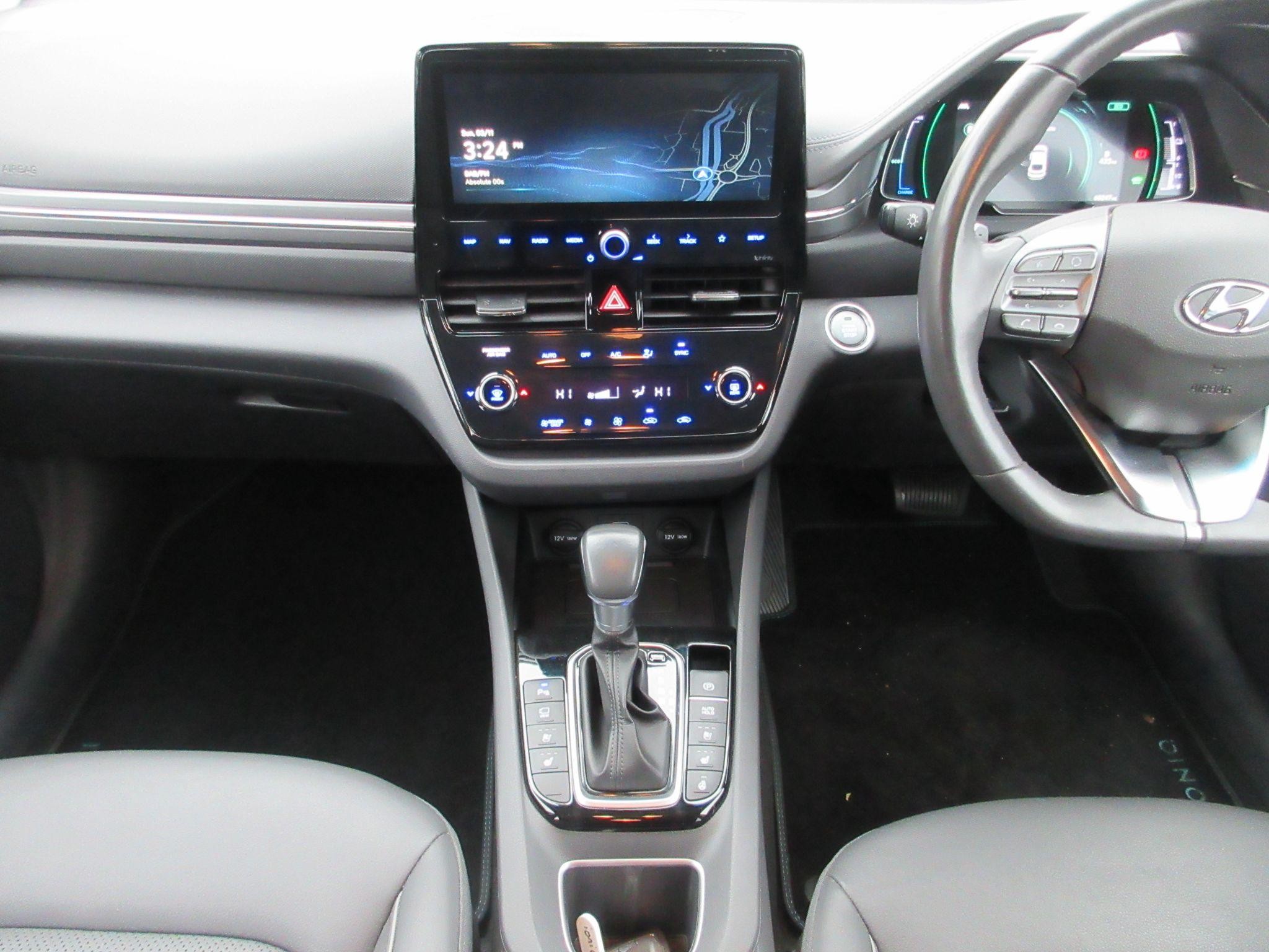 Hyundai IONIQ Image 16