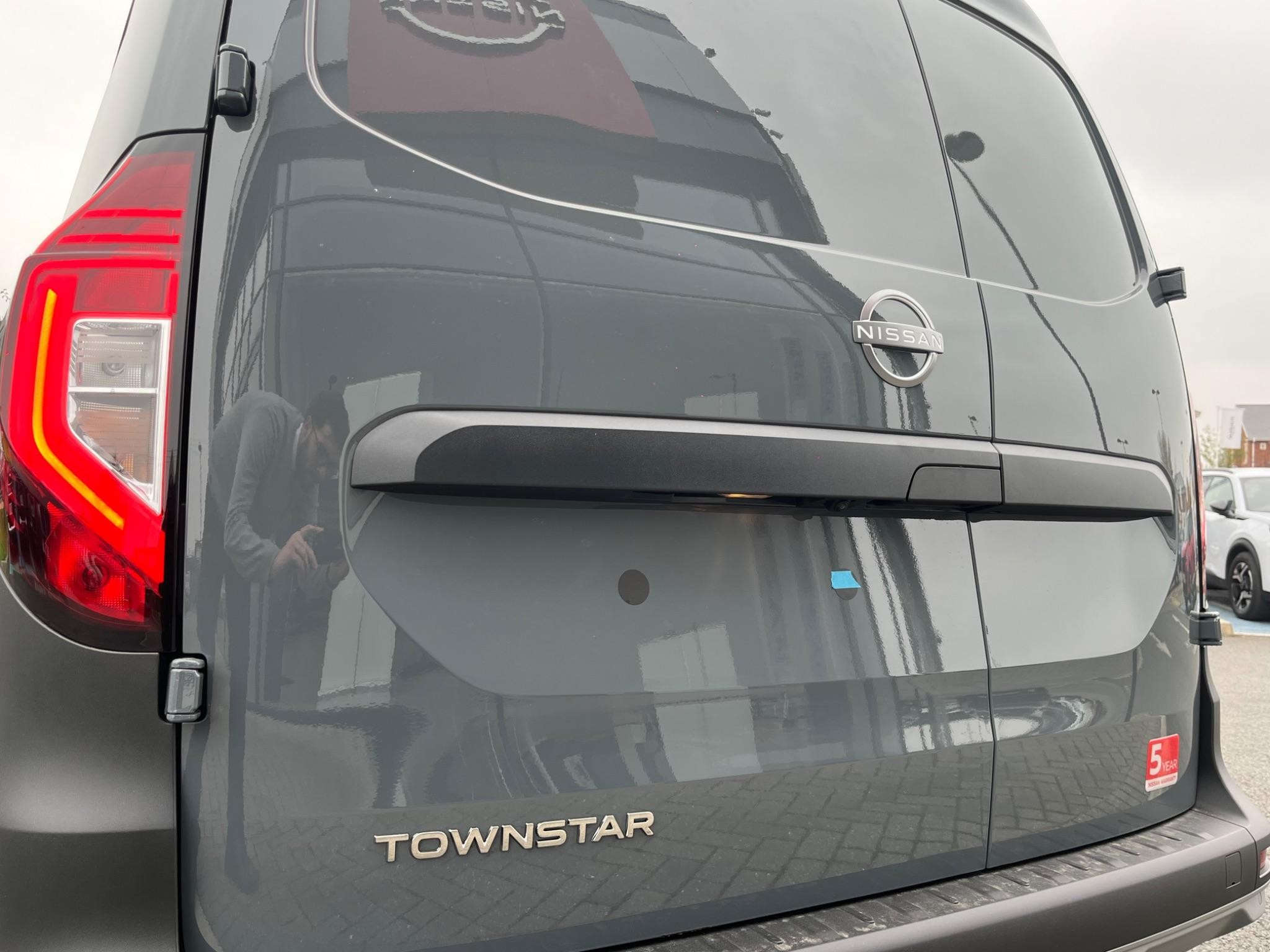 Nissan Townstar Image 19