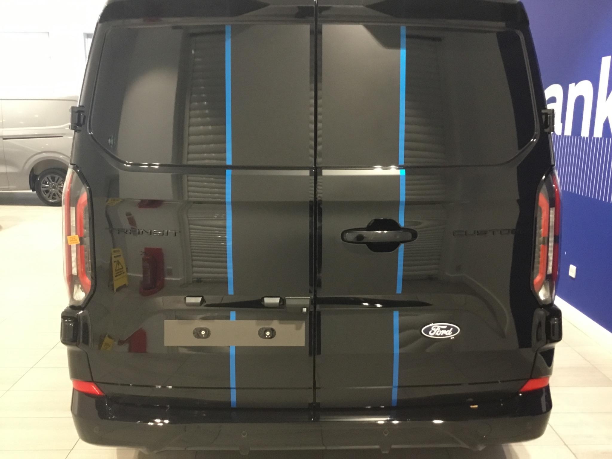 Ford Transit Custom Image 9