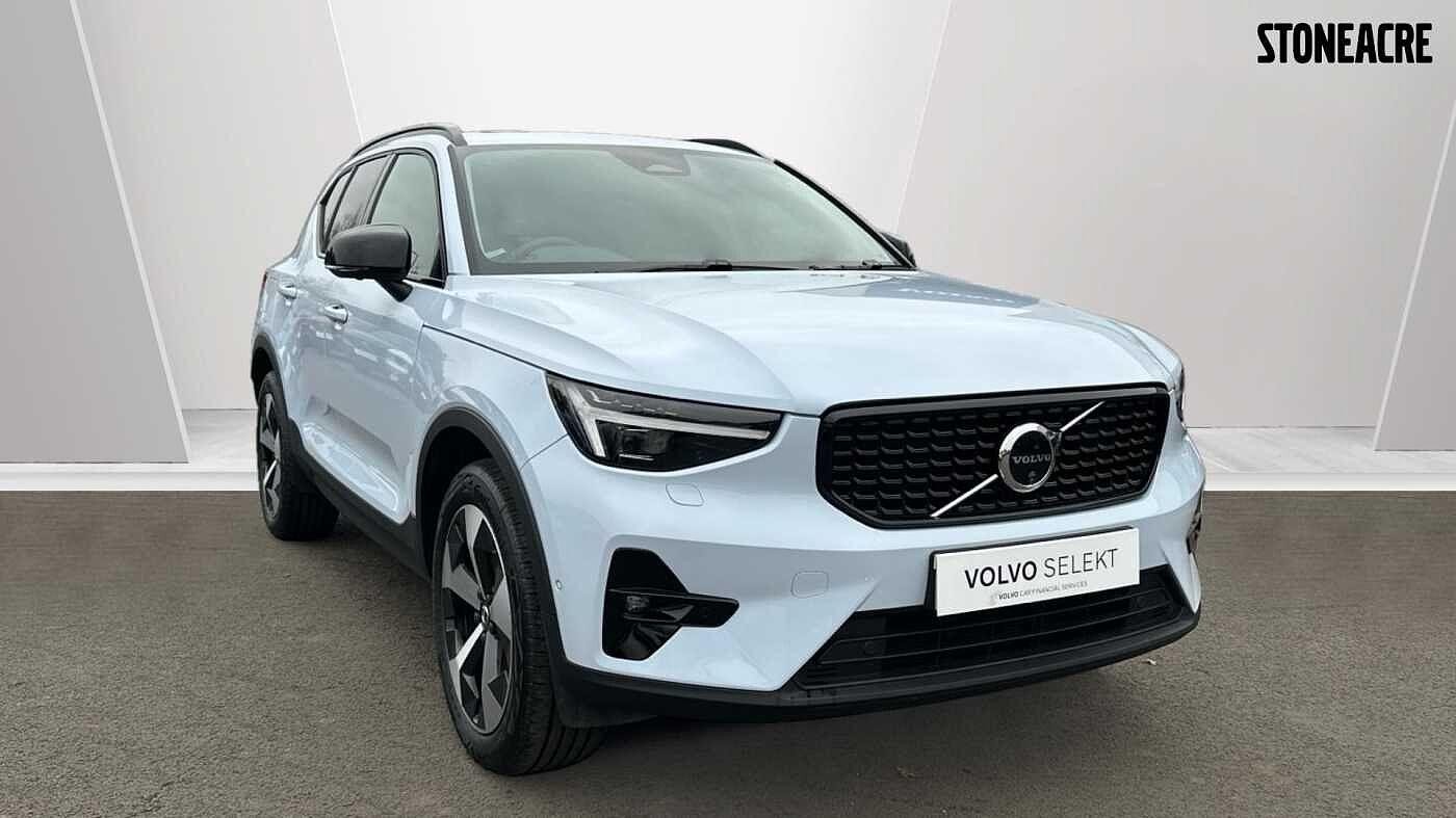 Volvo XC40 Image 1