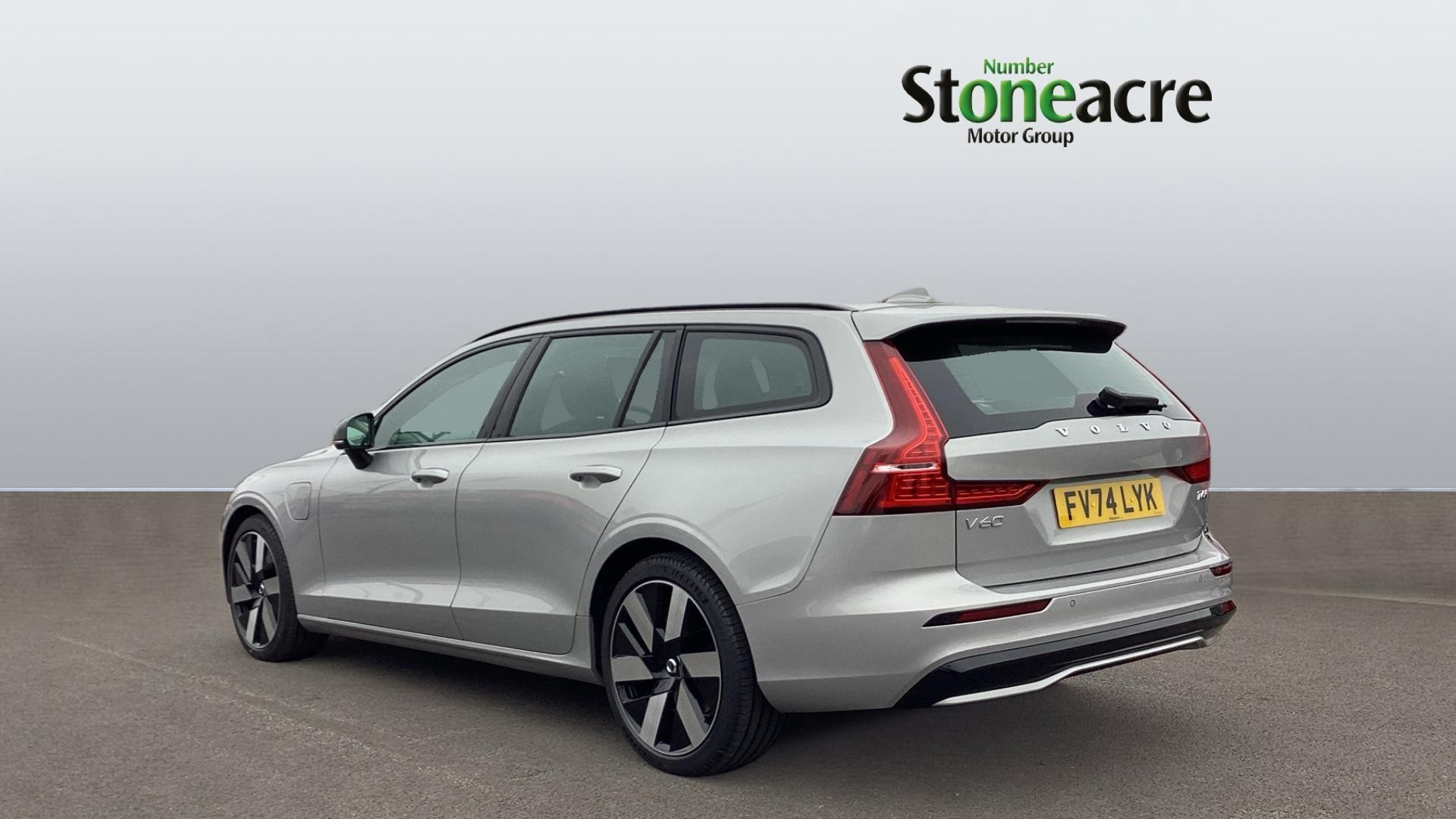 Volvo V60 Image 2