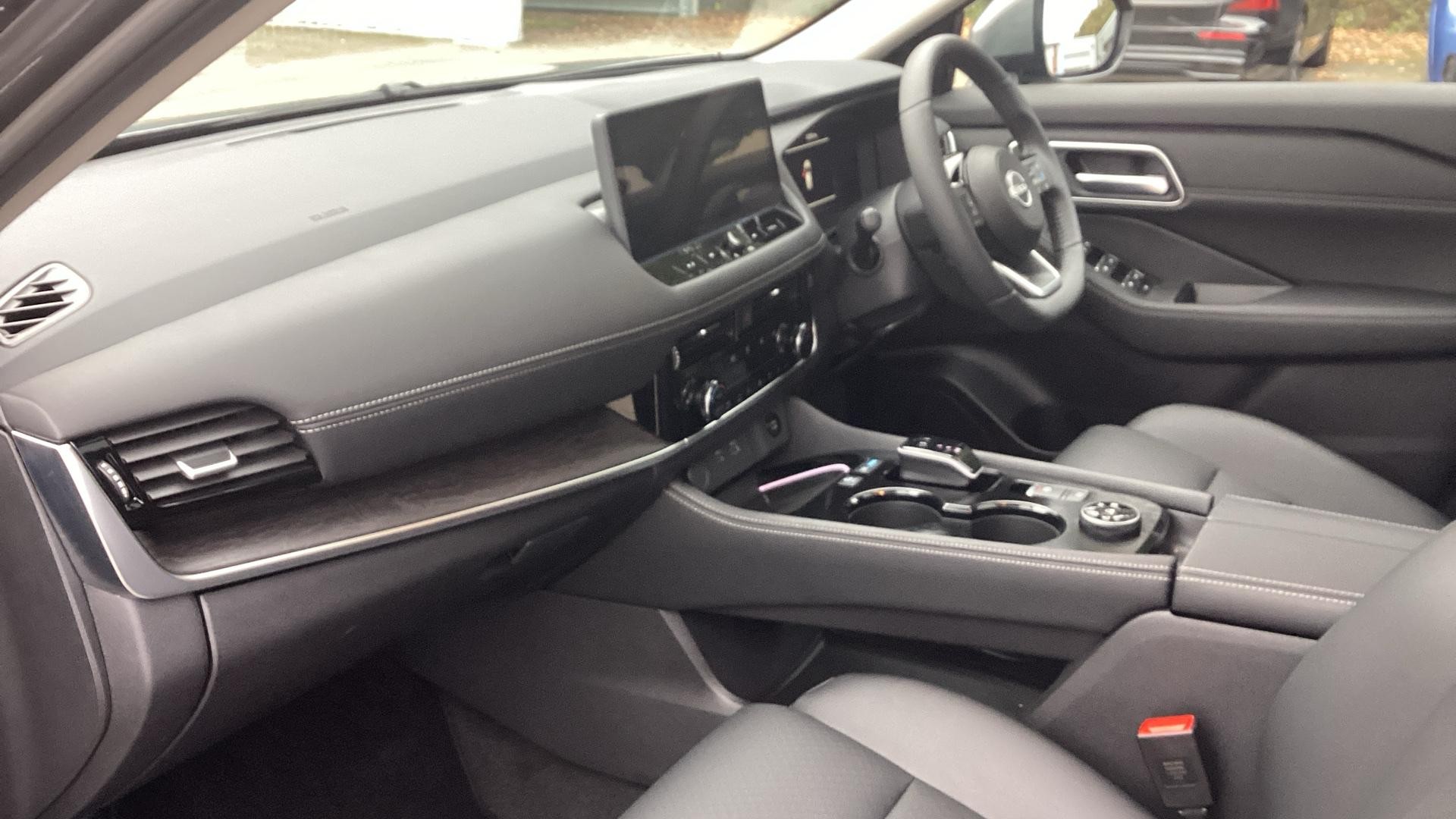 Nissan X-Trail Image 4