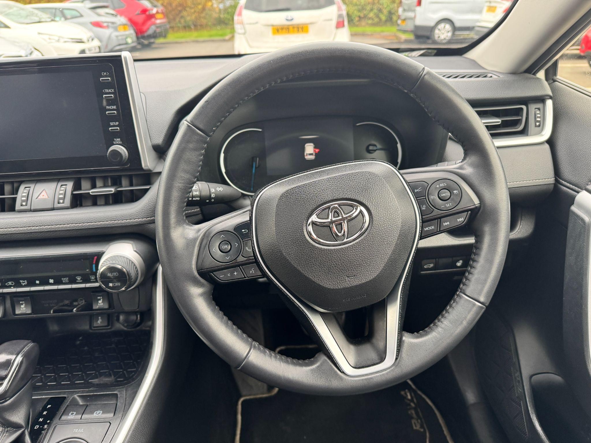 Toyota RAV4 Image 19