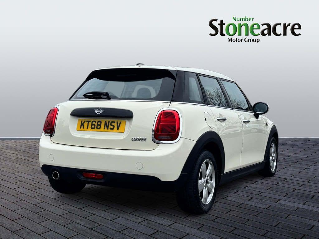 MINI Hatch Image 3