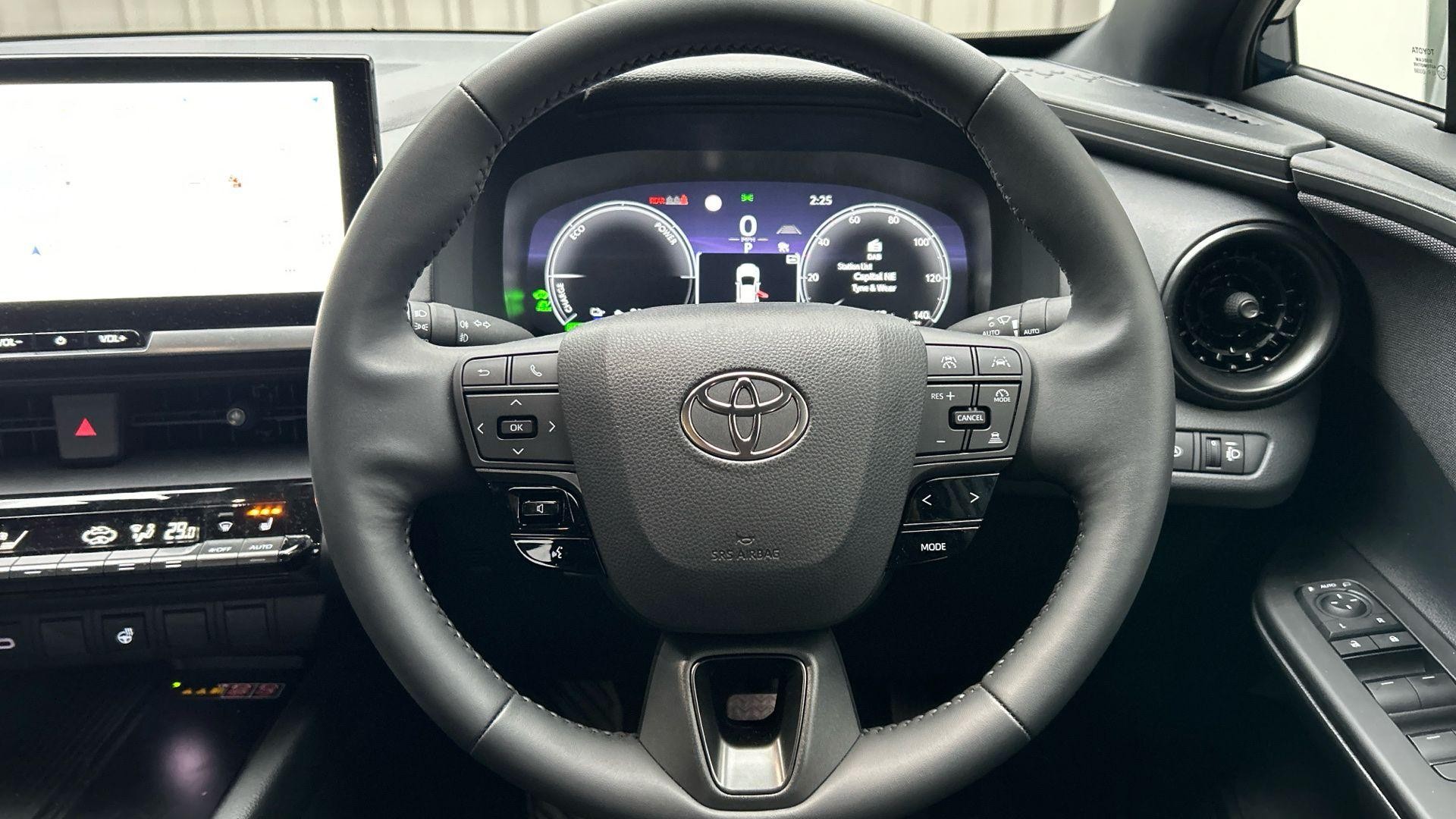 Toyota C-HR Image 12