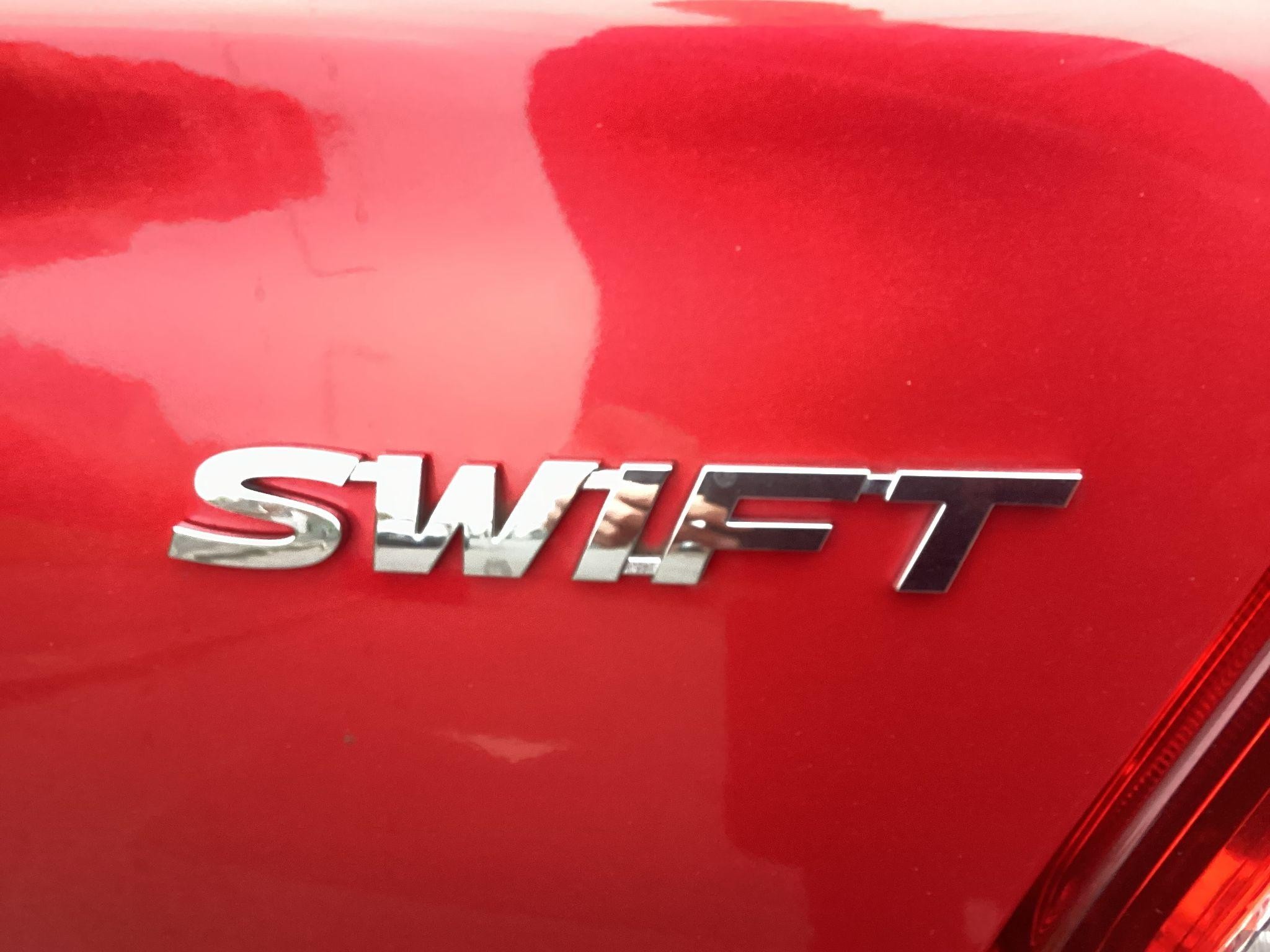 Suzuki Swift Image 14