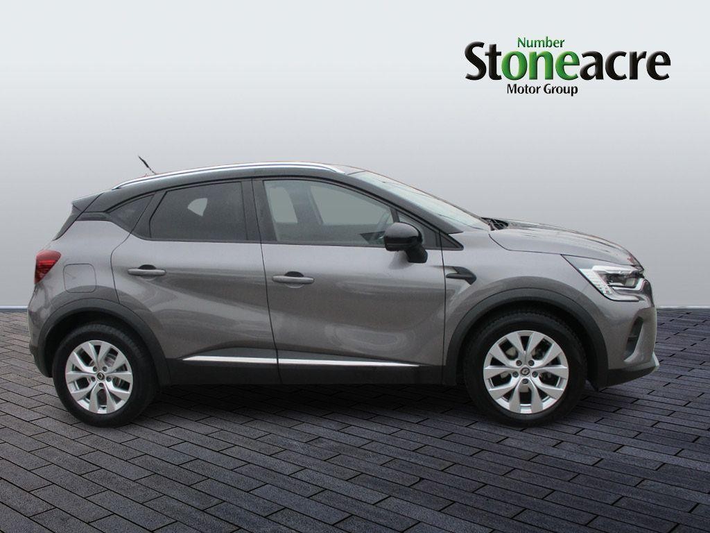 Renault Captur Image 2