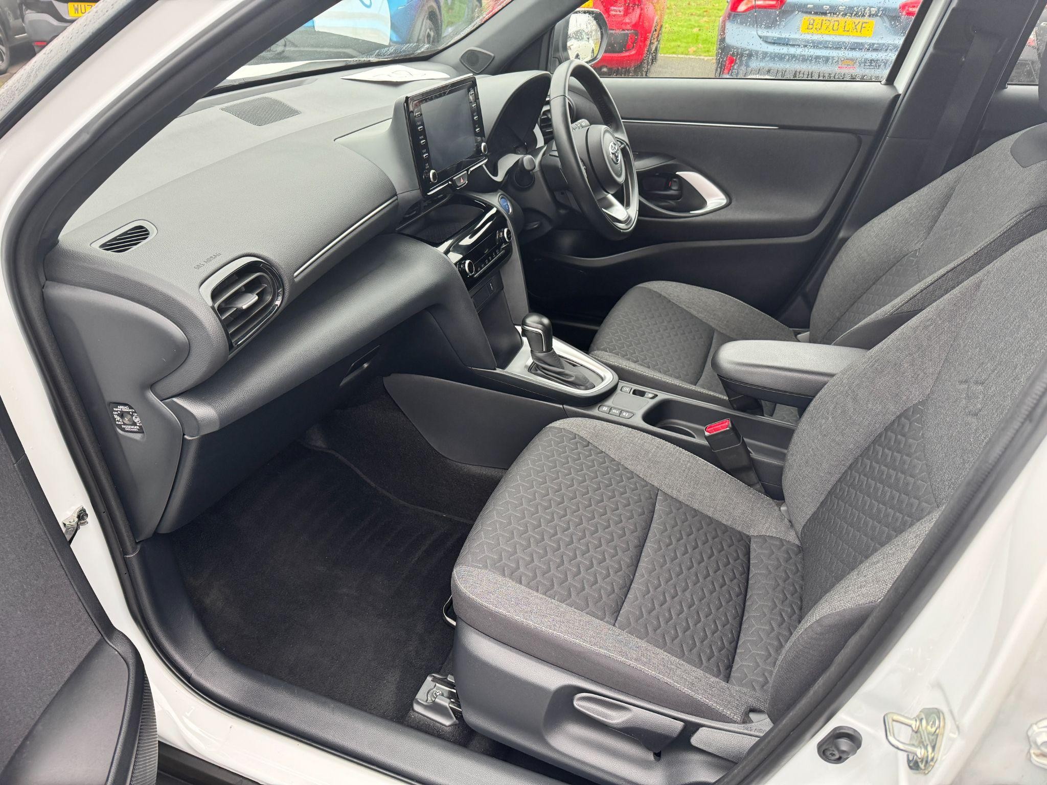 Toyota Yaris Cross Image 16