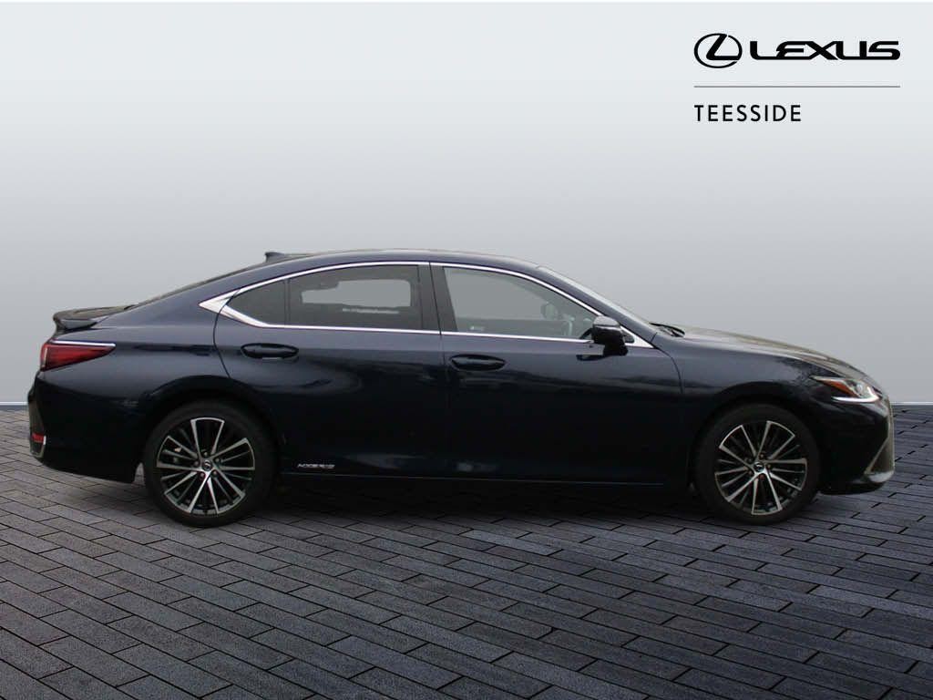 Lexus ES Image 4