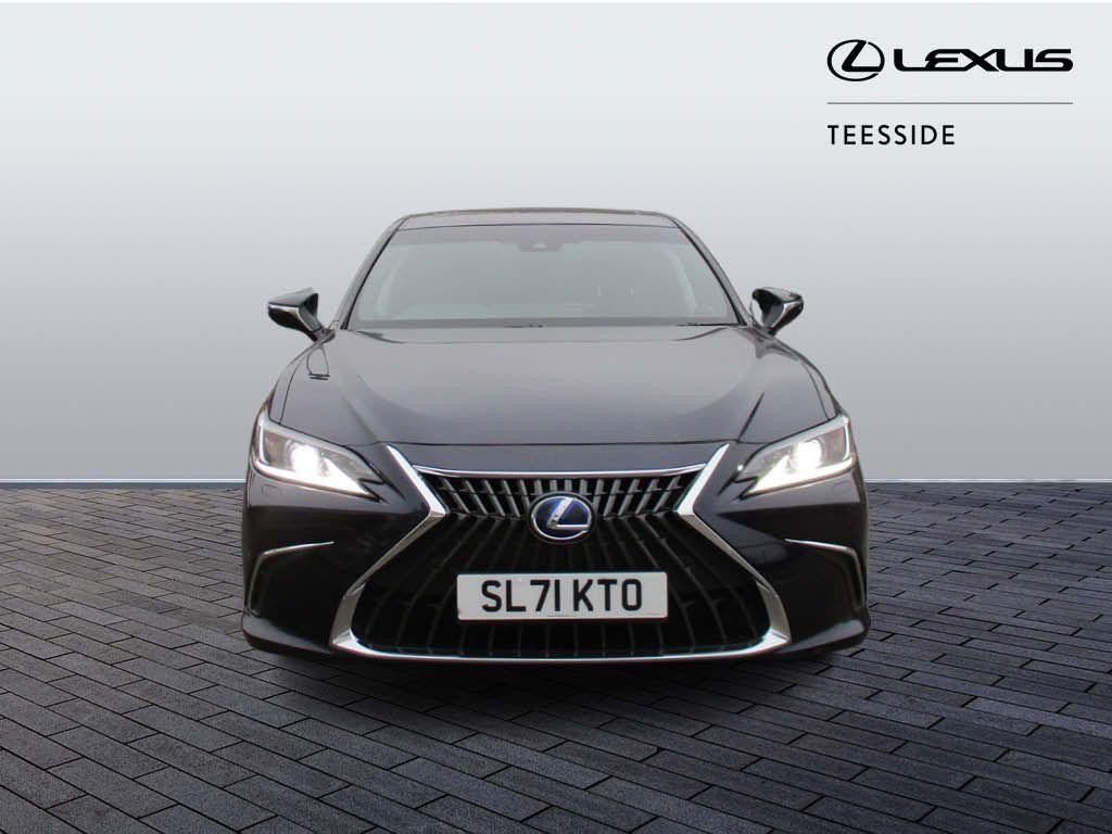 Lexus ES Image 10