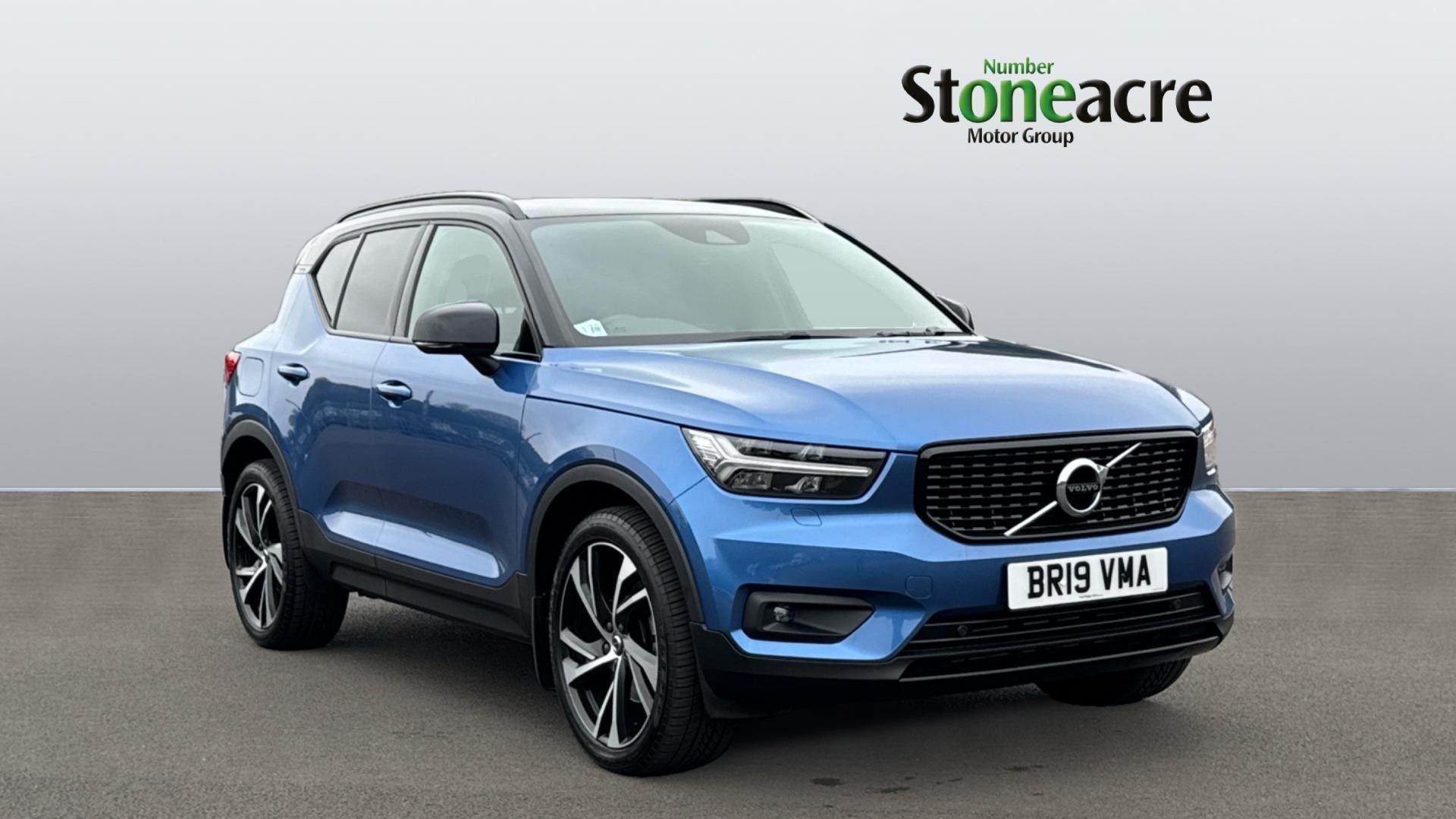 Volvo XC40 Image 1