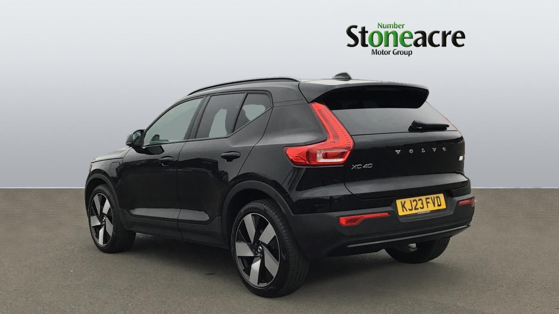 Volvo XC40 Image 2