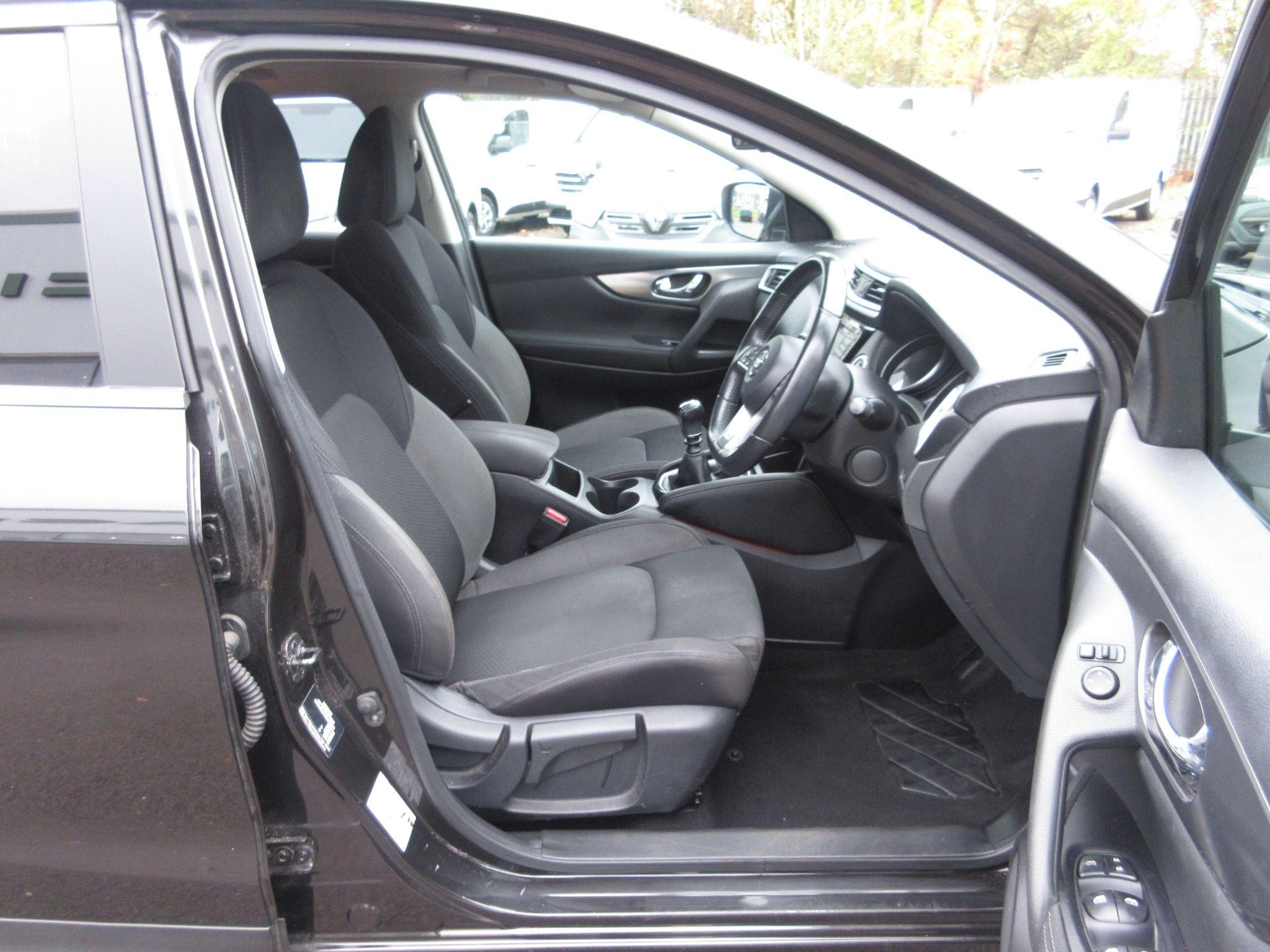 Nissan Qashqai Image 14