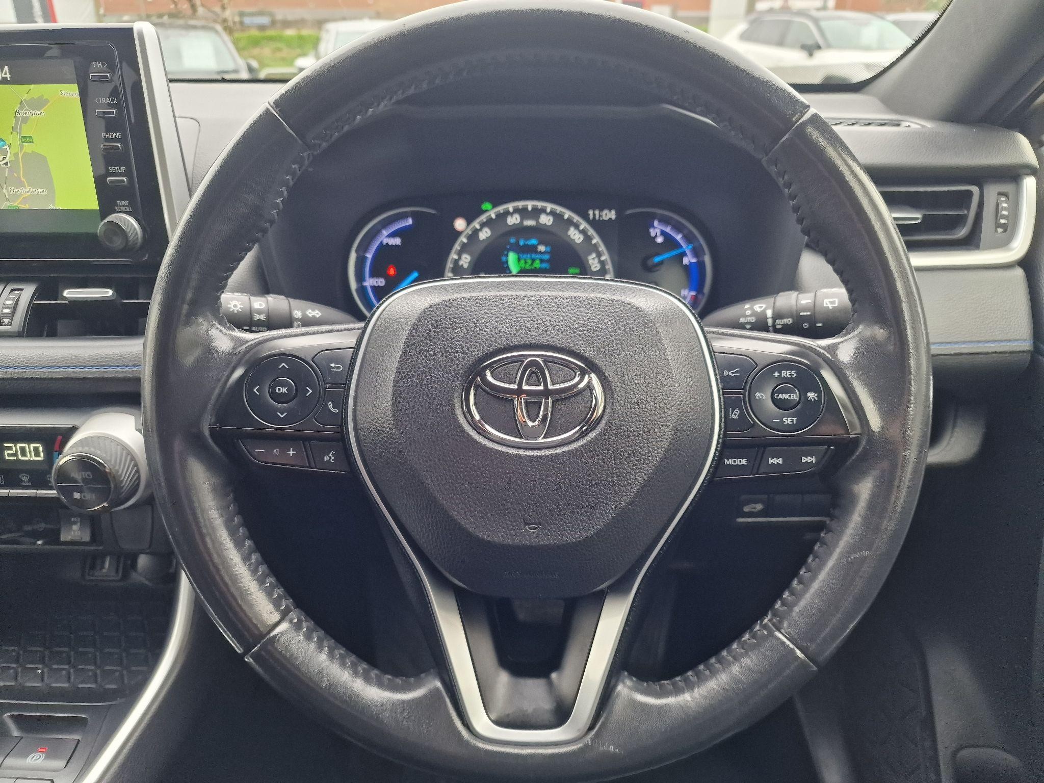 Toyota RAV4 Image 10