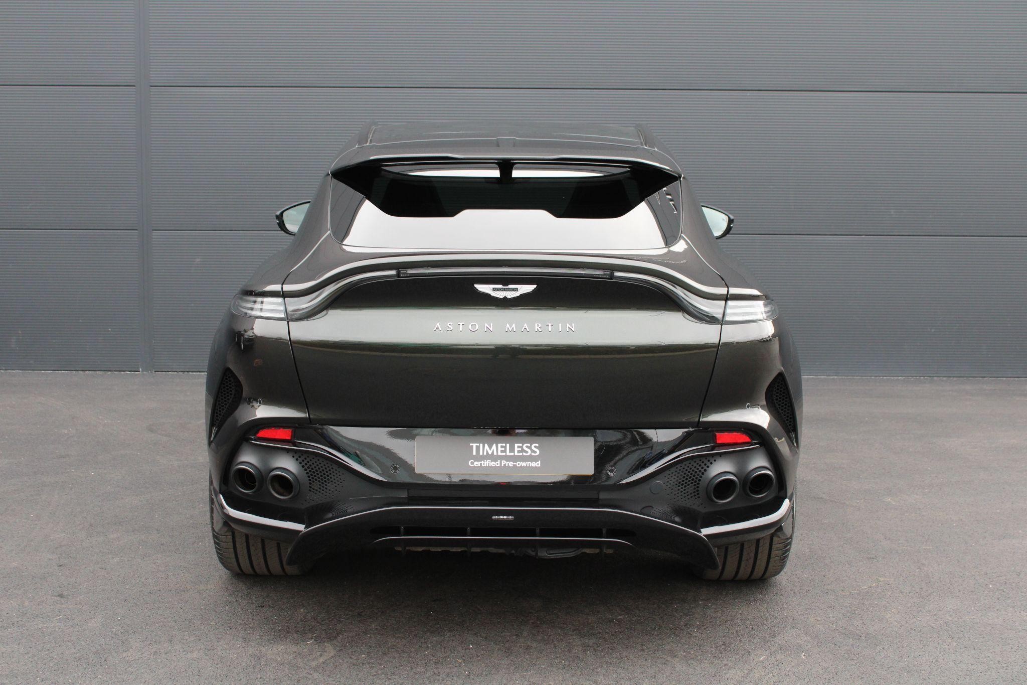 Aston Martin DBX Image 4