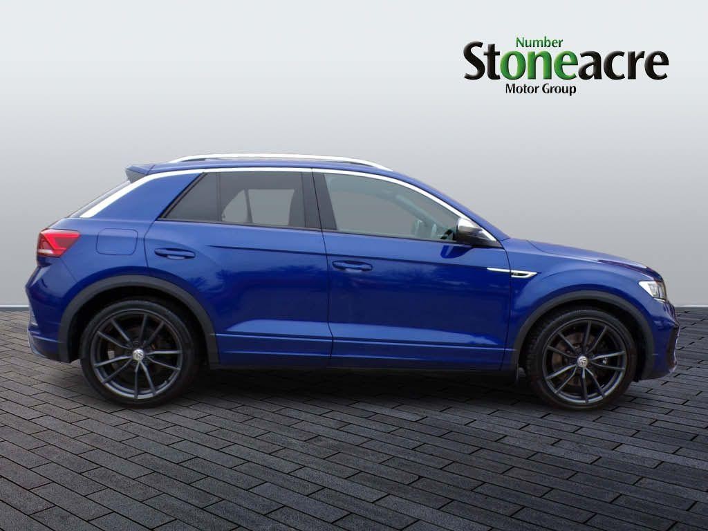 Volkswagen T-Roc Image 2