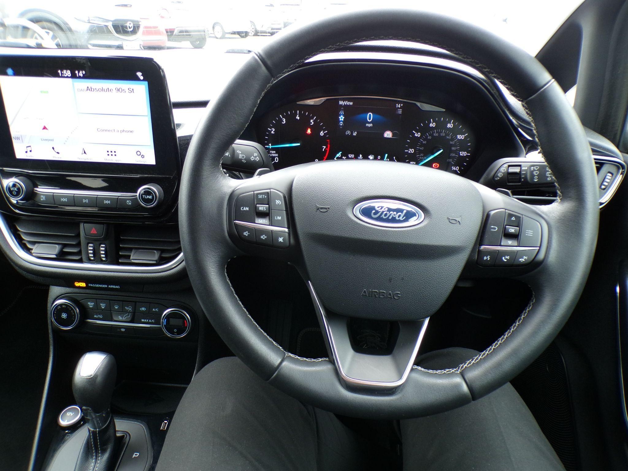 Ford Fiesta Image 11