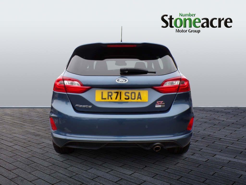 Ford Fiesta Image 4