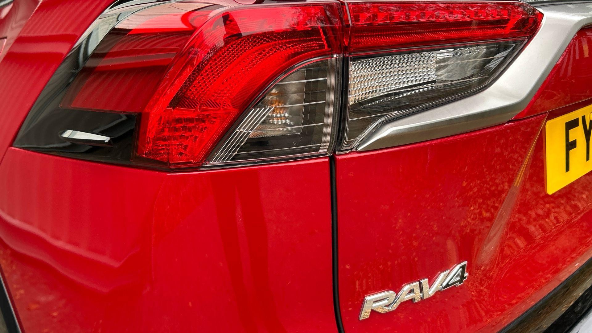 Toyota RAV4 Image 45