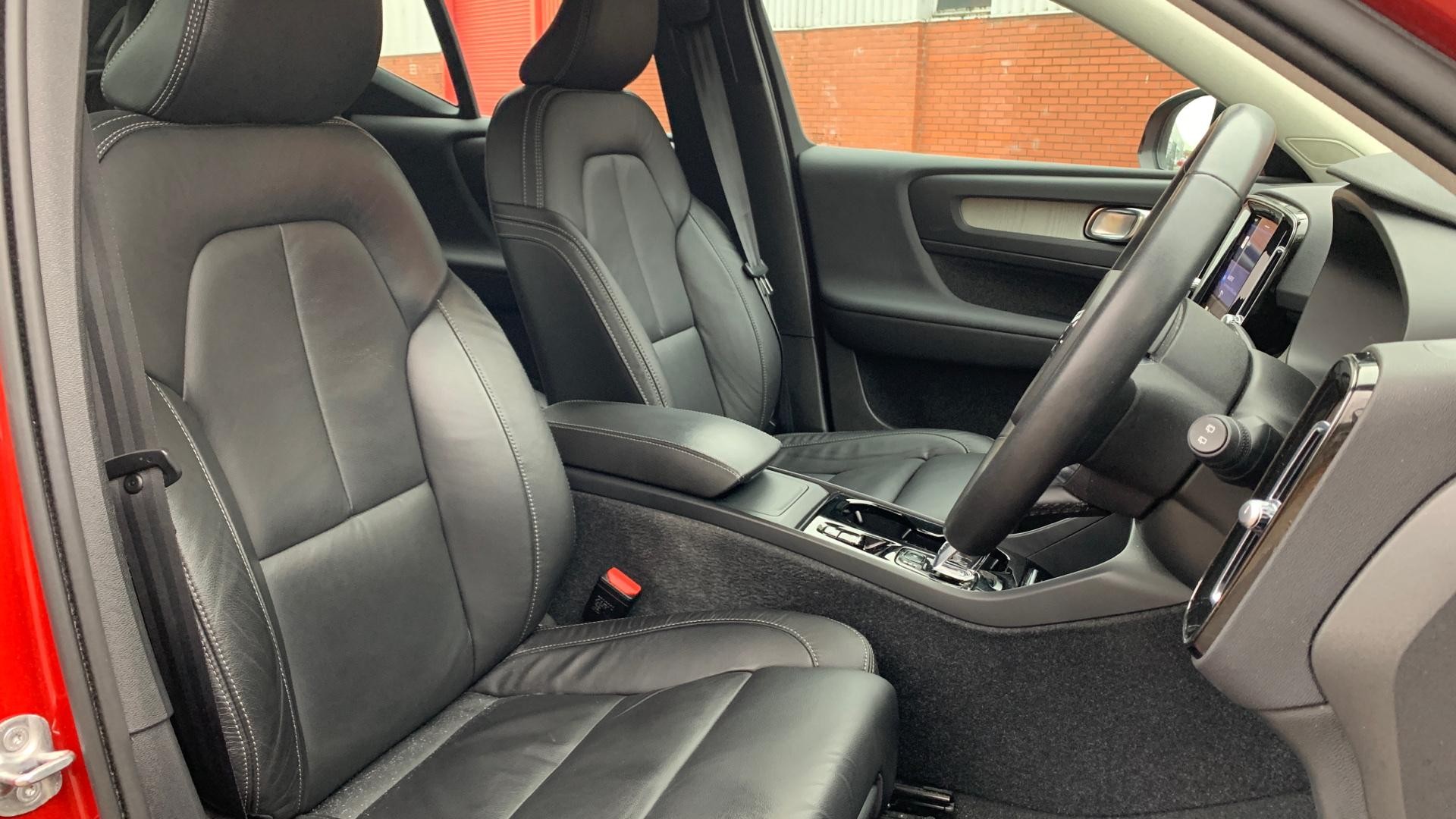 Volvo XC40 Image 9